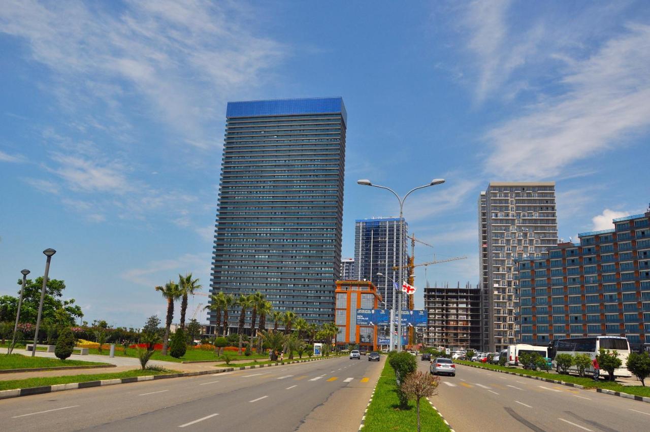 Orbi Beach Tower Aparts Батуми Екстериор снимка