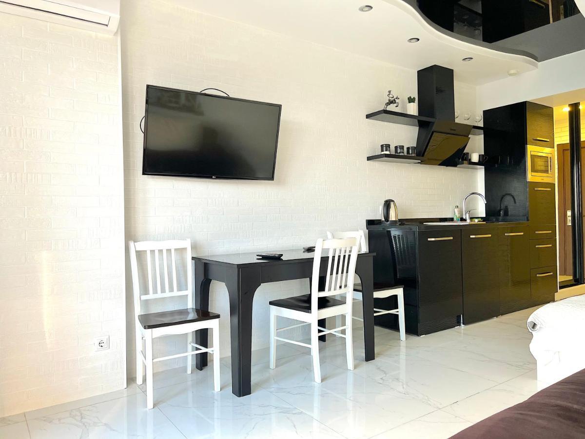 Orbi Beach Tower Aparts Батуми Екстериор снимка