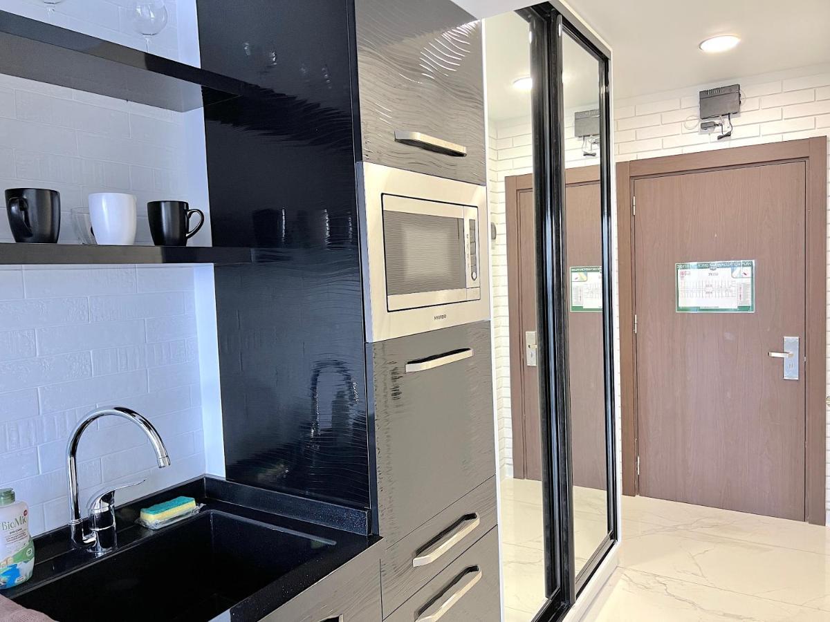 Orbi Beach Tower Aparts Батуми Екстериор снимка