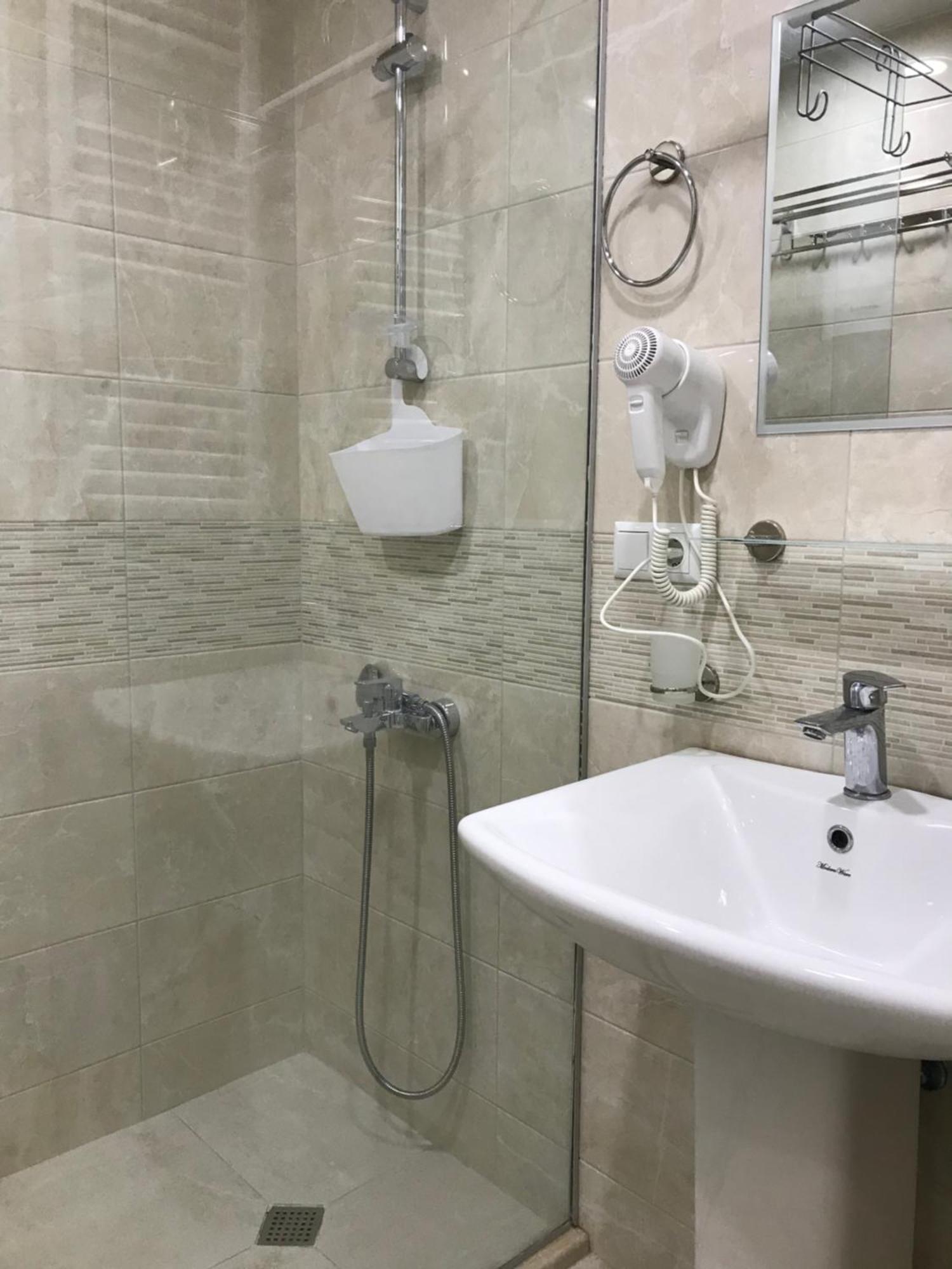 Orbi Beach Tower Aparts Батуми Екстериор снимка