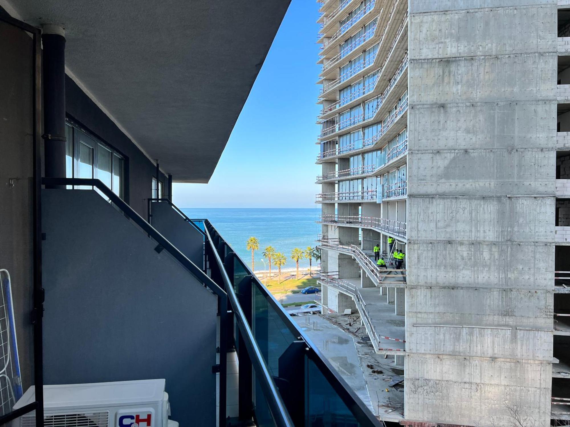 Orbi Beach Tower Aparts Батуми Екстериор снимка