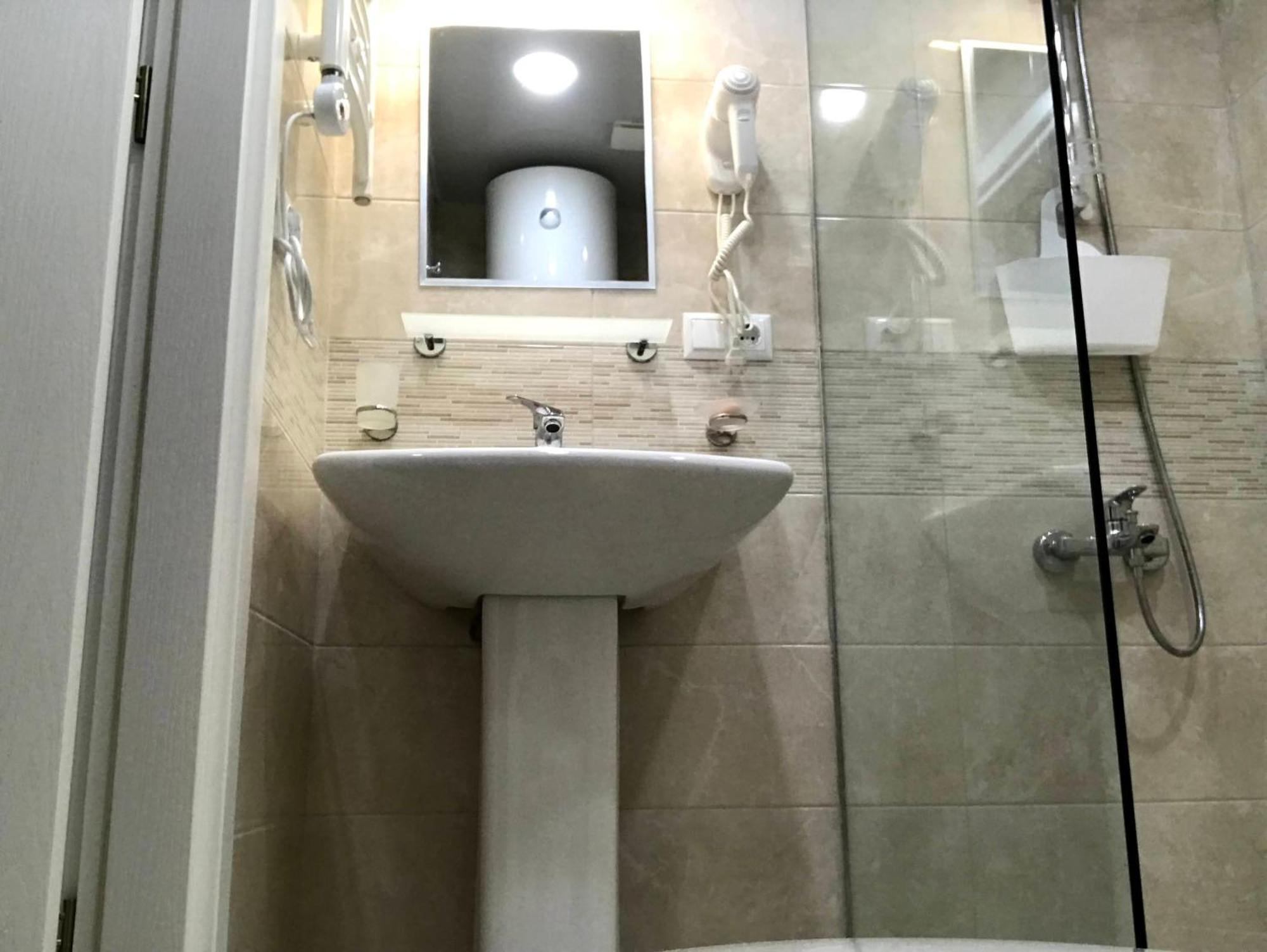 Orbi Beach Tower Aparts Батуми Екстериор снимка