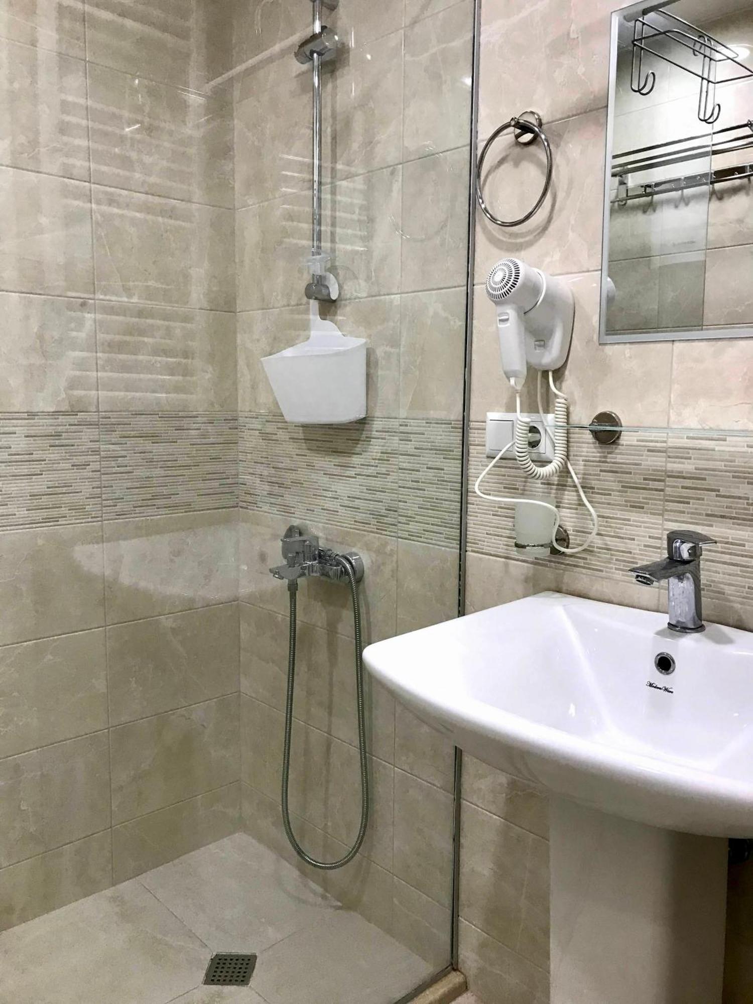 Orbi Beach Tower Aparts Батуми Екстериор снимка