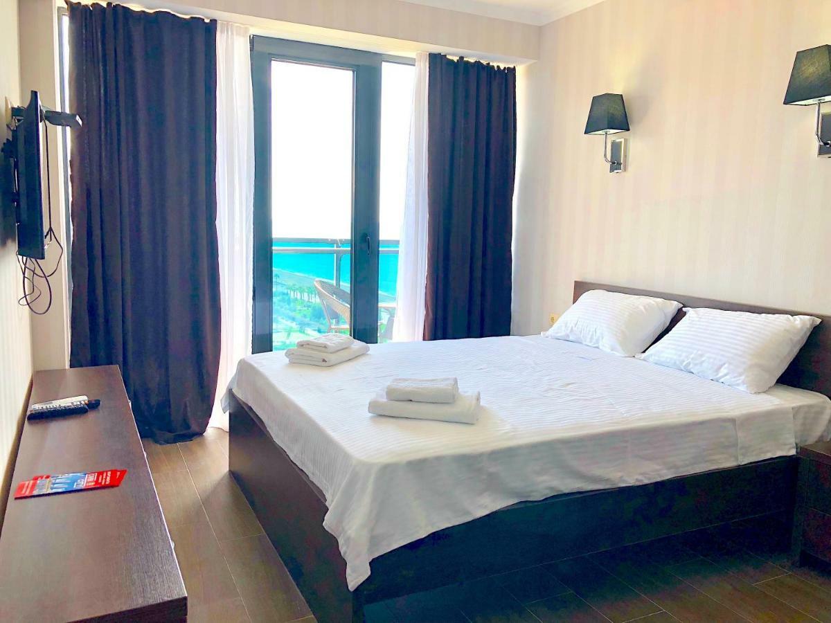 Orbi Beach Tower Aparts Батуми Екстериор снимка
