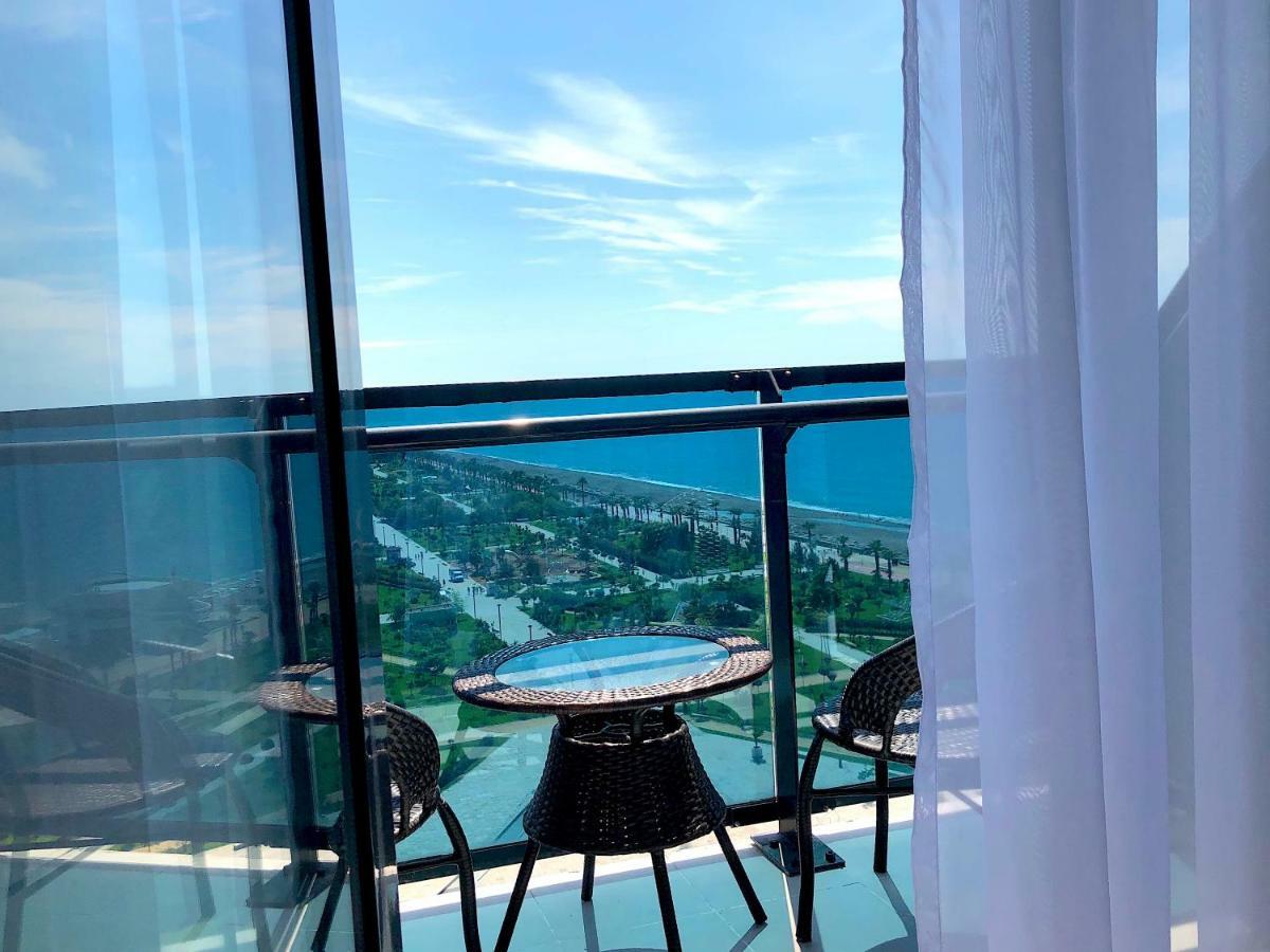 Orbi Beach Tower Aparts Батуми Екстериор снимка