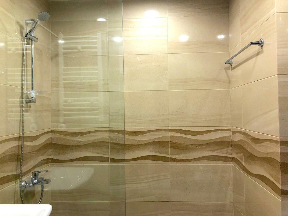 Orbi Beach Tower Aparts Батуми Екстериор снимка