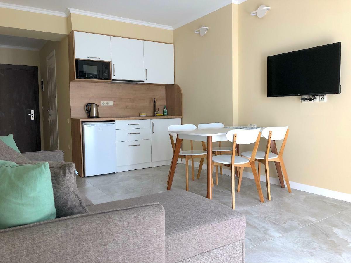 Orbi Beach Tower Aparts Батуми Екстериор снимка