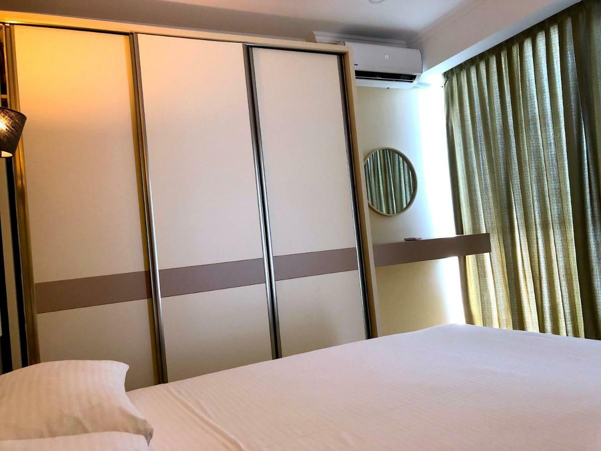 Orbi Beach Tower Aparts Батуми Екстериор снимка